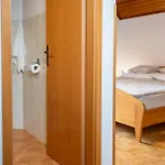 And Pri Urhu 招待所