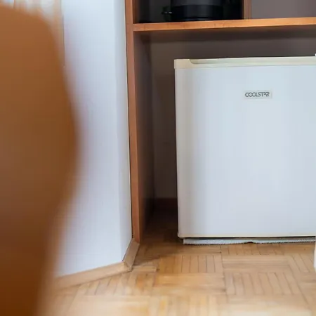 And Pri Urhu 招待所 3*